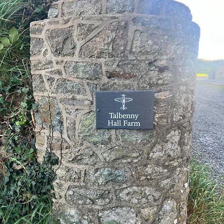 Beaufighter Apartment Haverfordwest Bagian luar foto