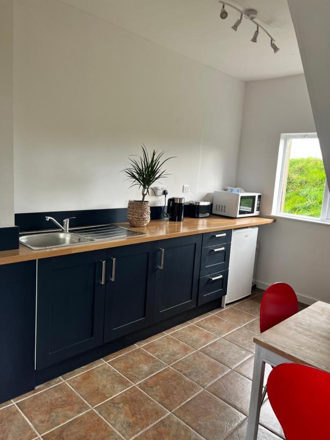 Beaufighter Apartment Haverfordwest Bagian luar foto